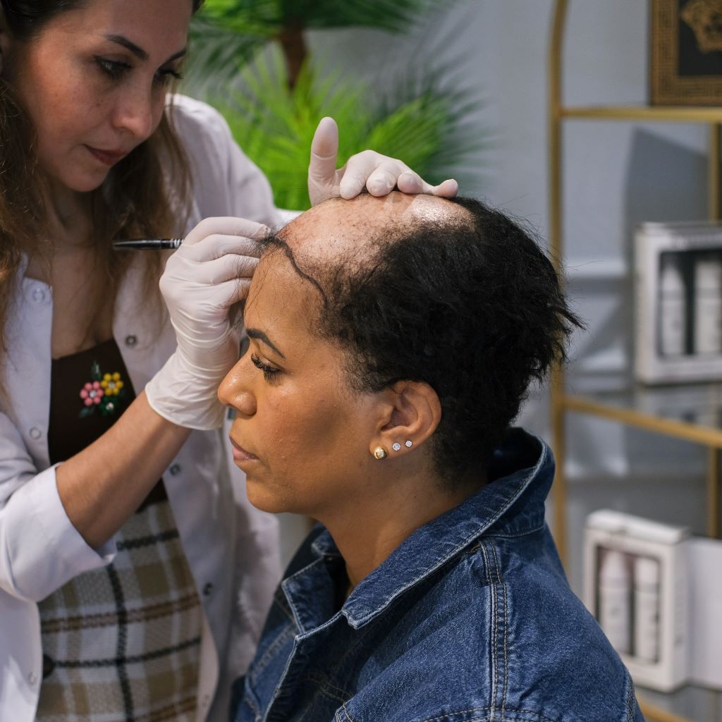 hair-transplant-patient-at-heva-clinic-cancer-and-hair-transplant